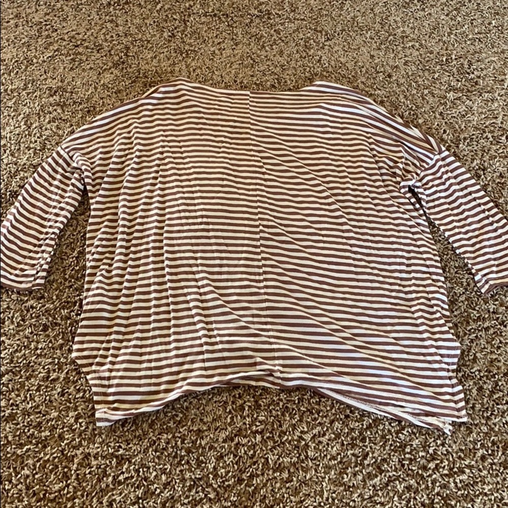 3/4 sleeve top - Picture 7 of 7